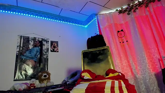 Snapshot of Amberbrown18 chatting on February 8, 2026, 7:50 pm Amberbrown18 online show from February 8, 2026, 7:50 pm