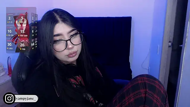 Snapshot of VamppyJane chatting on October 23, 2025, 12:10 am VamppyJane online show from October 23, 2025, 12:10 am