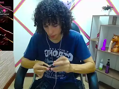 Mike Miiller  online show from November 18, 2025, 4:11 pm