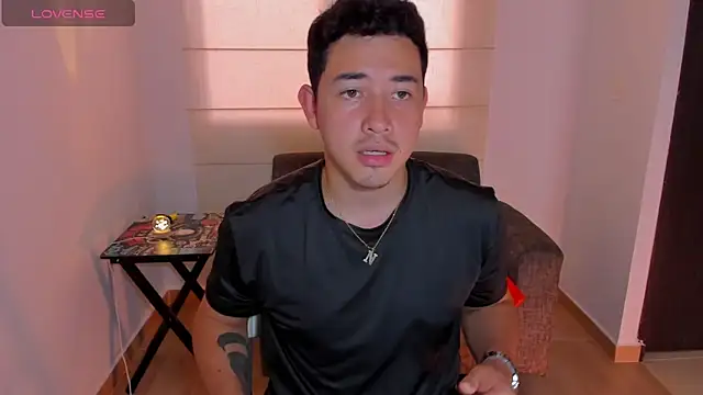 Lexmiller18 online show from October 21, 2025, 9:37 pm