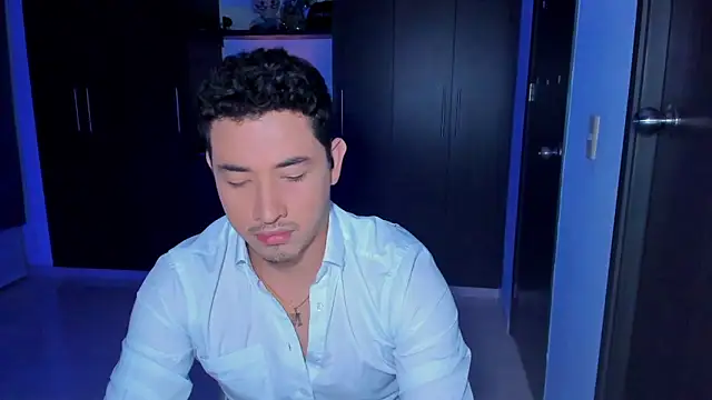 Lexmiller18 online show from October 28, 2025, 1:31 am