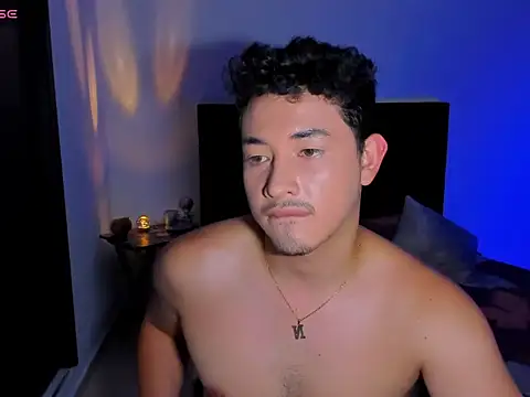 Lexmiller18 online show from November 5, 2025, 1:49 am