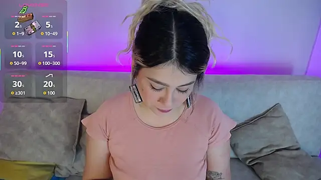 Sweet Bella Valery online show from January 15, 2026, 9:40 pm