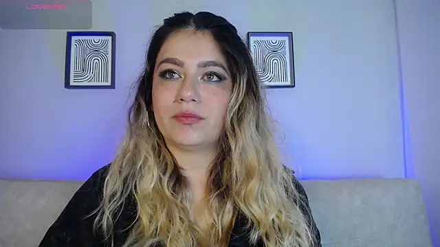 Sweet Bella Valery online show from March 9, 2026, 11:20 pm