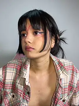 AnaisXoXo online show from December 19, 2025, 3:57 am