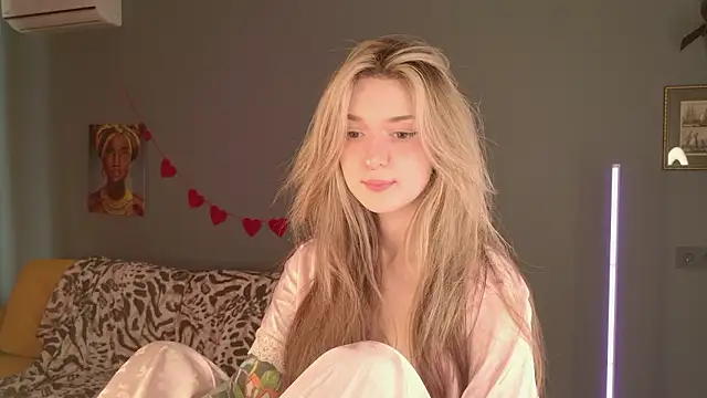 BellaSink online show from March 8, 2026, 5:33 am