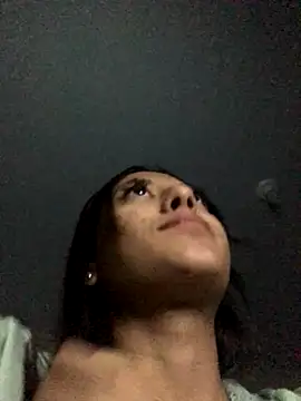 santosz83 online show from November 9, 2025, 5:28 am