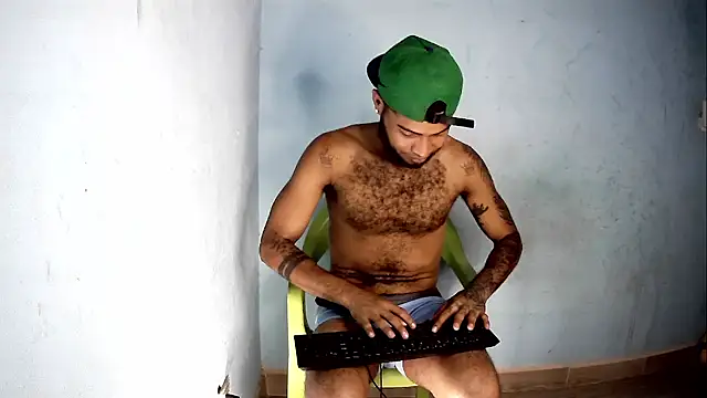 AXionX online show from October 18, 2025, 10:38 am