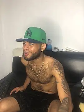 AXionX online show from December 2, 2025, 8:26 pm