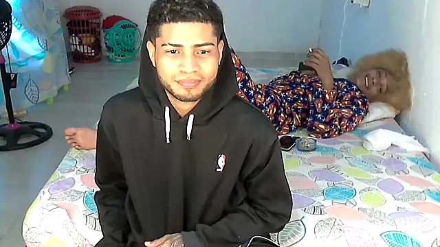 AXionX online show from February 2, 2026, 4:17 pm