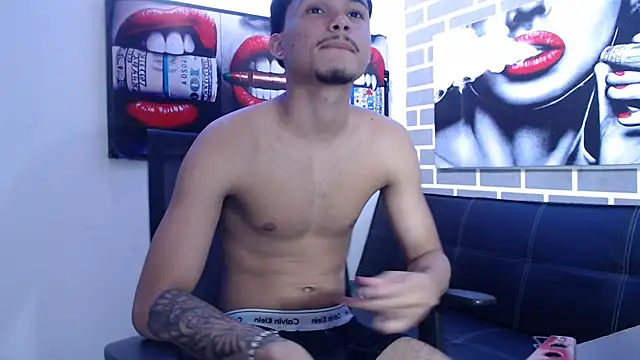 Diegovega21 online show from October 22, 2025, 7:02 pm