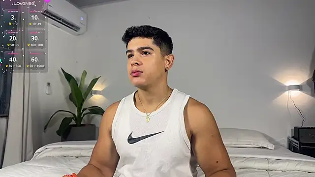 Scott flintt online show from November 16, 2025, 12:33 pm