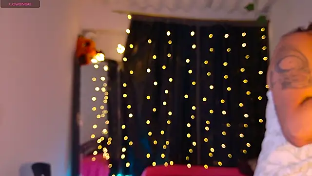 Snapshot of Rhosynn chatting on October 31, 2025, 2:56 am Rhosynn online show from October 31, 2025, 2:56 am