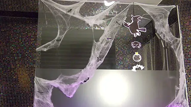 Snapshot of LisFowler chatting on October 26, 2025, 4:07 am LisFowler online show from October 26, 2025, 4:07 am