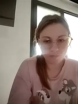 SandyCassie online show from November 16, 2025, 10:43 am