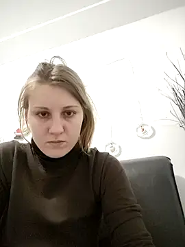 SandyCassie online show from November 26, 2025, 6:53 pm