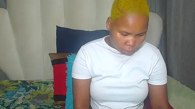 MAMA DEAREST online show from November 4, 2025, 11:42 am