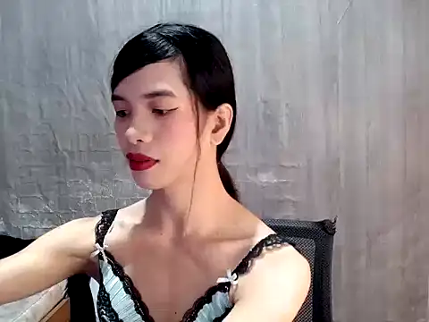 stella-kate online show from October 17, 2025, 5:21 am