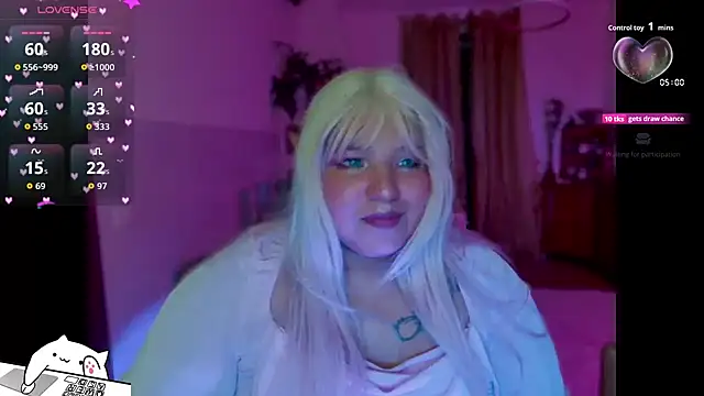 FullSizeQueen online show from October 28, 2025, 11:07 pm