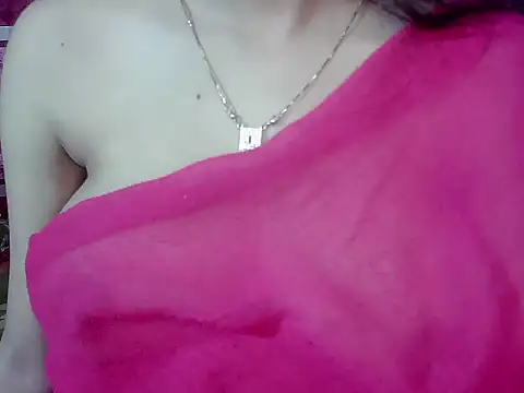 Snapshot of Nilamrani chatting on November 4, 2025, 4:39 pm Nilamrani online show from November 4, 2025, 4:39 pm