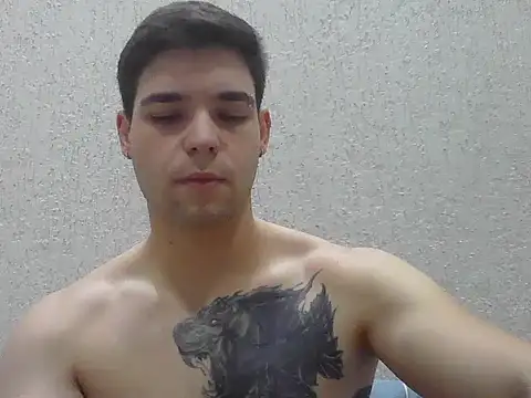 Zure-xxx online show from February 16, 2026, 9:44 pm