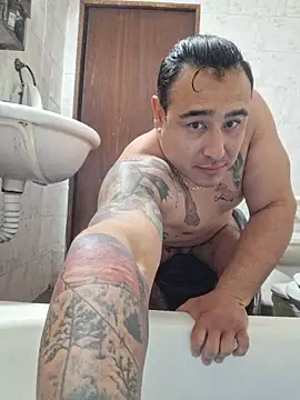Snapshot of Rueditasss chatting on June 27, 2026, 12:55 pm Rueditasss online show from June 27, 2026, 12:55 pm