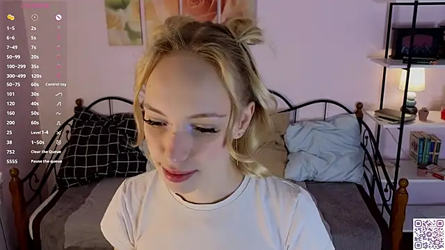 Snapshot of Grace_Glend chatting on April 25, 2026, 10:07 pm Grace Glend online show from April 25, 2026, 10:07 pm