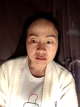 Snapshot of Spring-mky chatting on February 5, 2026, 1:32 am Spring-mky online show from February 5, 2026, 1:32 am