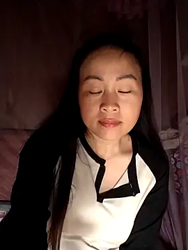 Snapshot of Spring-mky chatting on February 6, 2026, 11:52 pm Spring-mky online show from February 6, 2026, 11:52 pm