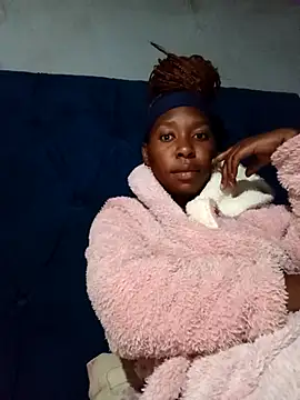 Snapshot of sexysmalldaily04 chatting on October 30, 2025, 7:32 am sexysmalldaily04 online show from October 30, 2025, 7:32 am