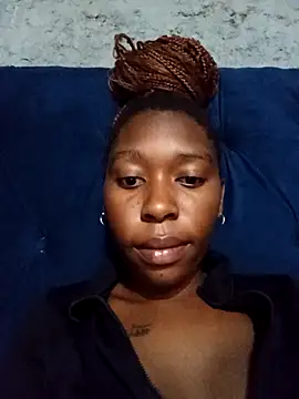 Snapshot of sexysmalldaily04 chatting on November 3, 2025, 7:53 am sexysmalldaily04 online show from November 3, 2025, 7:53 am