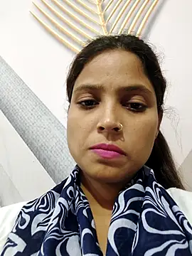 Snapshot of Anshika1431 chatting on November 2, 2025, 2:47 am Anshika1431 online show from November 2, 2025, 2:47 am