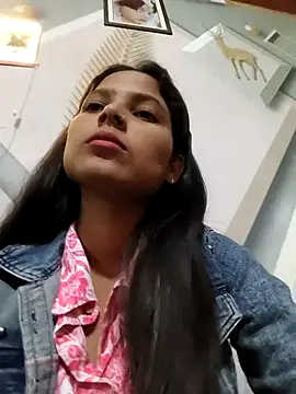 Anshika1431 online show from November 24, 2025, 3:39 am