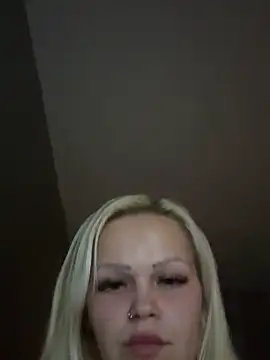 CherryXOX- online show from October 15, 2025, 6:52 pm