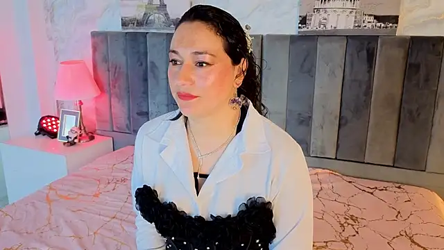 Elizabeth bennett 6 online show from January 5, 2026, 6:11 pm