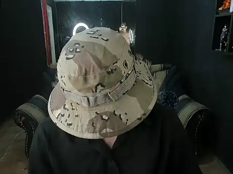 Snapshot of Bookjinn chatting on October 21, 2025, 7:42 am Bookjinn online show from October 21, 2025, 7:42 am