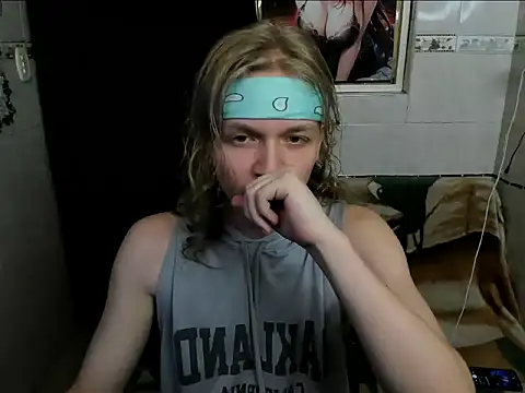 Snapshot of Bookjinn chatting on January 6, 2026, 6:50 am Bookjinn online show from January 6, 2026, 6:50 am