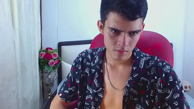 Snapshot of Kain_noir_ chatting on October 18, 2025, 12:35 am Kain noir online show from October 18, 2025, 12:35 am