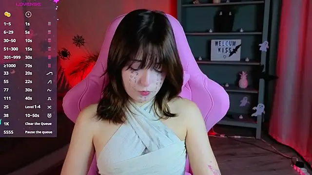 Snapshot of Soffi_Toffi chatting on October 31, 2025, 10:38 am Soffi Toffi online show from October 31, 2025, 10:38 am