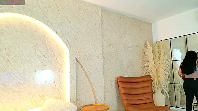 Antonella Russo1 online show from March 24, 2026, 1:05 pm