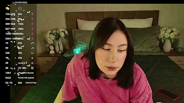 Busty Lina online show from October 19, 2025, 5:08 am