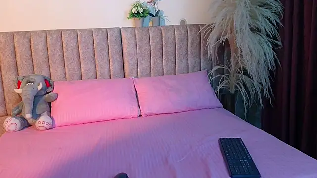 LittleStar SM online show from November 30, 2025, 3:54 am