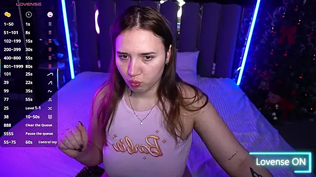 Snapshot of AmiraChase chatting on December 22, 2025, 1:41 pm AmiraChase online show from December 22, 2025, 1:41 pm