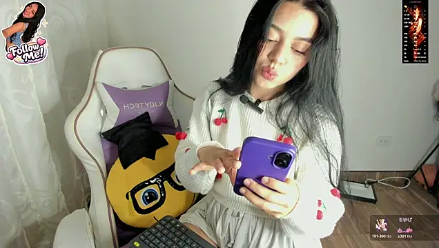Snapshot of Midori_rosse chatting on May 25, 2026, 12:27 am Midori rosse online show from May 25, 2026, 12:27 am