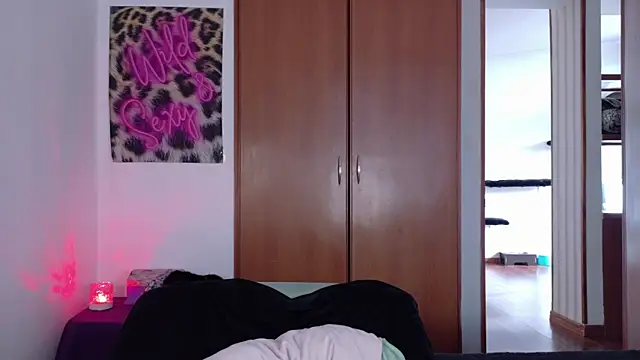 Snapshot of KittyJane chatting on July 18, 2026, 1:04 pm KittyJane online show from July 18, 2026, 1:04 pm