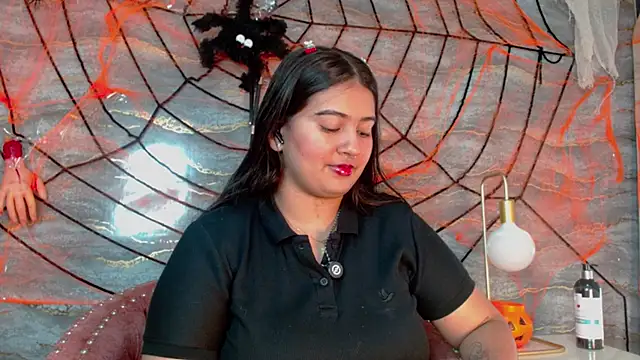 lilithst  online show from October 24, 2025, 9:22 pm