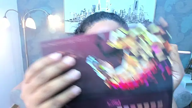 Sara clk online show from February 9, 2026, 7:29 pm