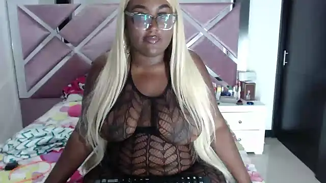 Antonellabigass online show from October 22, 2025, 4:57 am