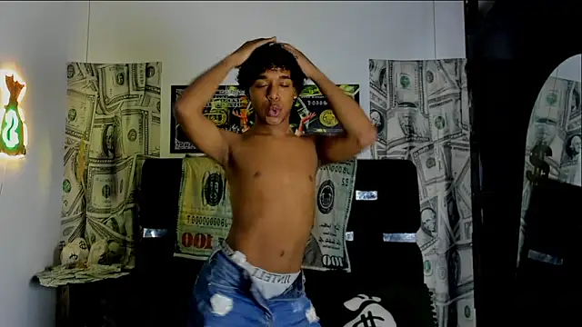 Latin Femboy13 online show from October 25, 2025, 7:30 pm