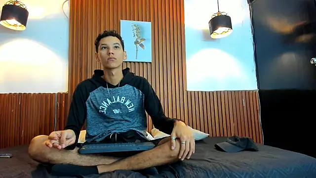 AQUARIUS x online show from October 23, 2025, 11:31 am